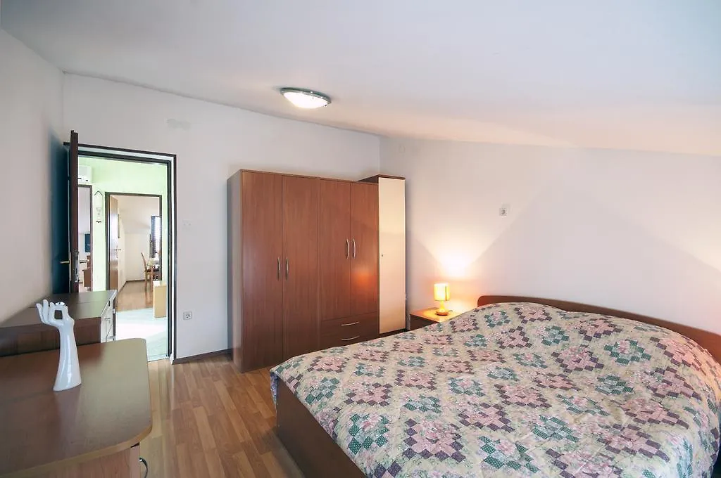 Apartments Prostin 70 0*, Fazana Croatia