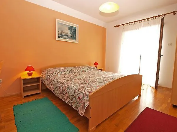 Apartments Prostin 70